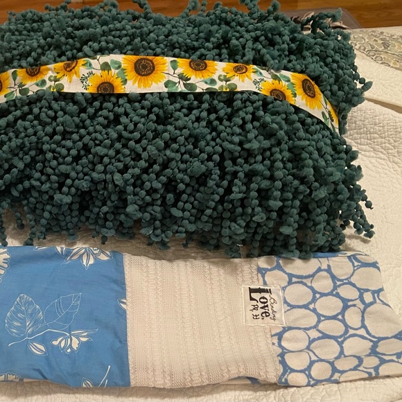 Binding Love Blue and Cream scarf! - Picture 3 of 3